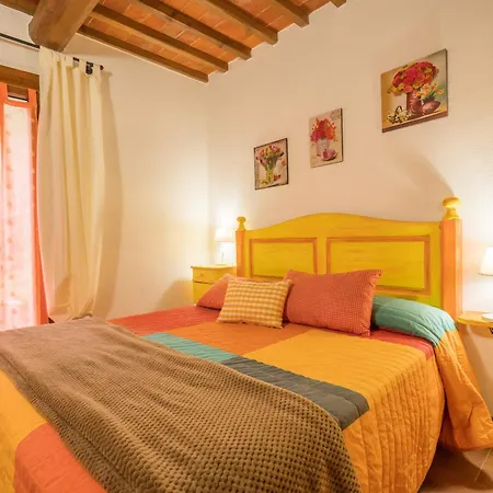 Semesterbostad Borgo Sanvincenti *