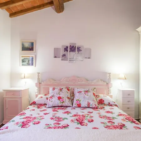 Semesterbostad Borgo Sanvincenti *