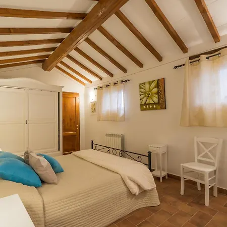 Borgo Sanvincenti Semesterbostad