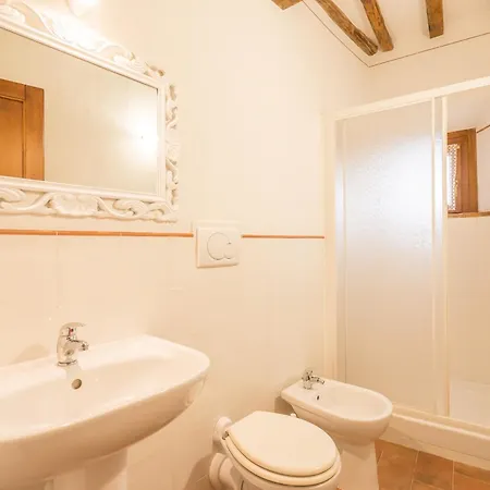 Borgo Sanvincenti Semesterbostad